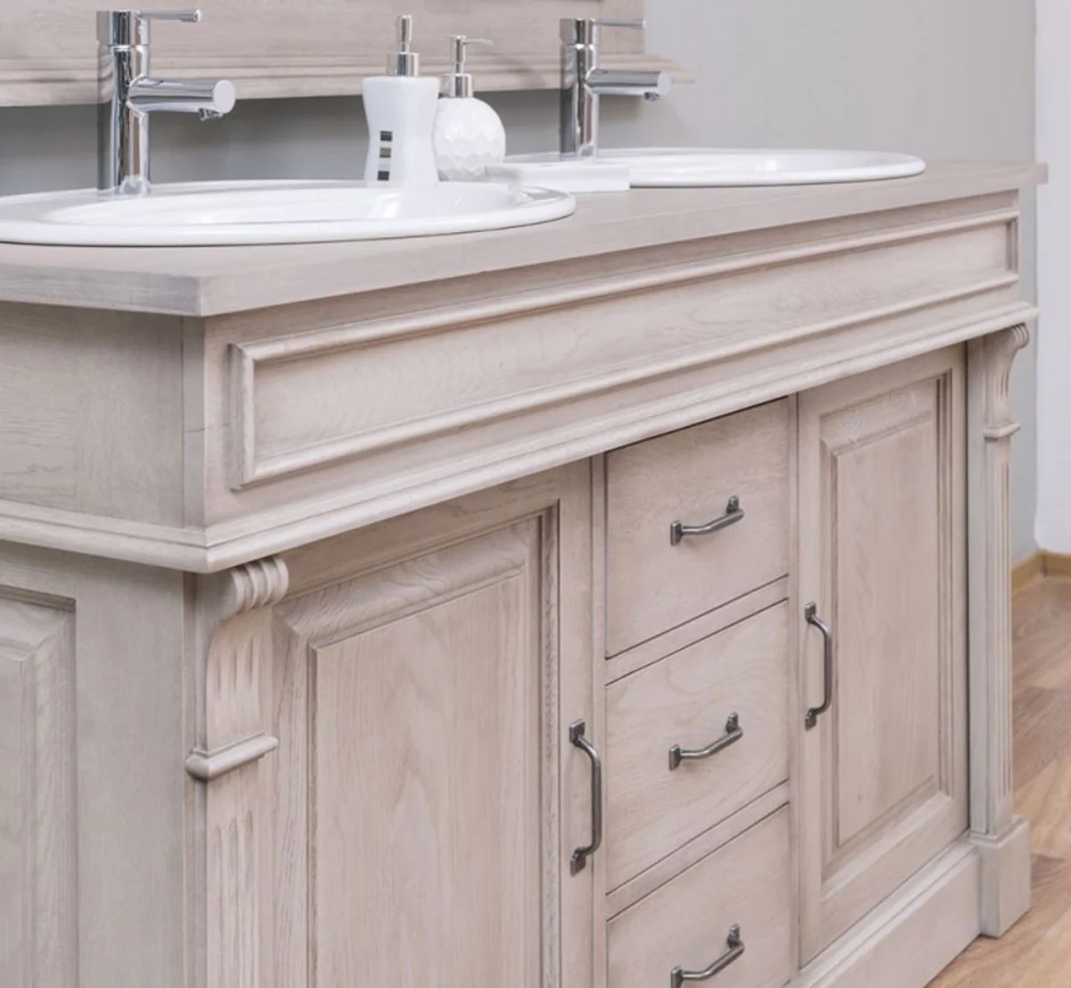 Landhausstil Badezimmer Set Grau - 1 Doppelwaschtisch & 2 Waschbecken & 2 Wasserhähne & 1 Wandspiegel - Massivholz Badezimmermöbel im Landhausstil