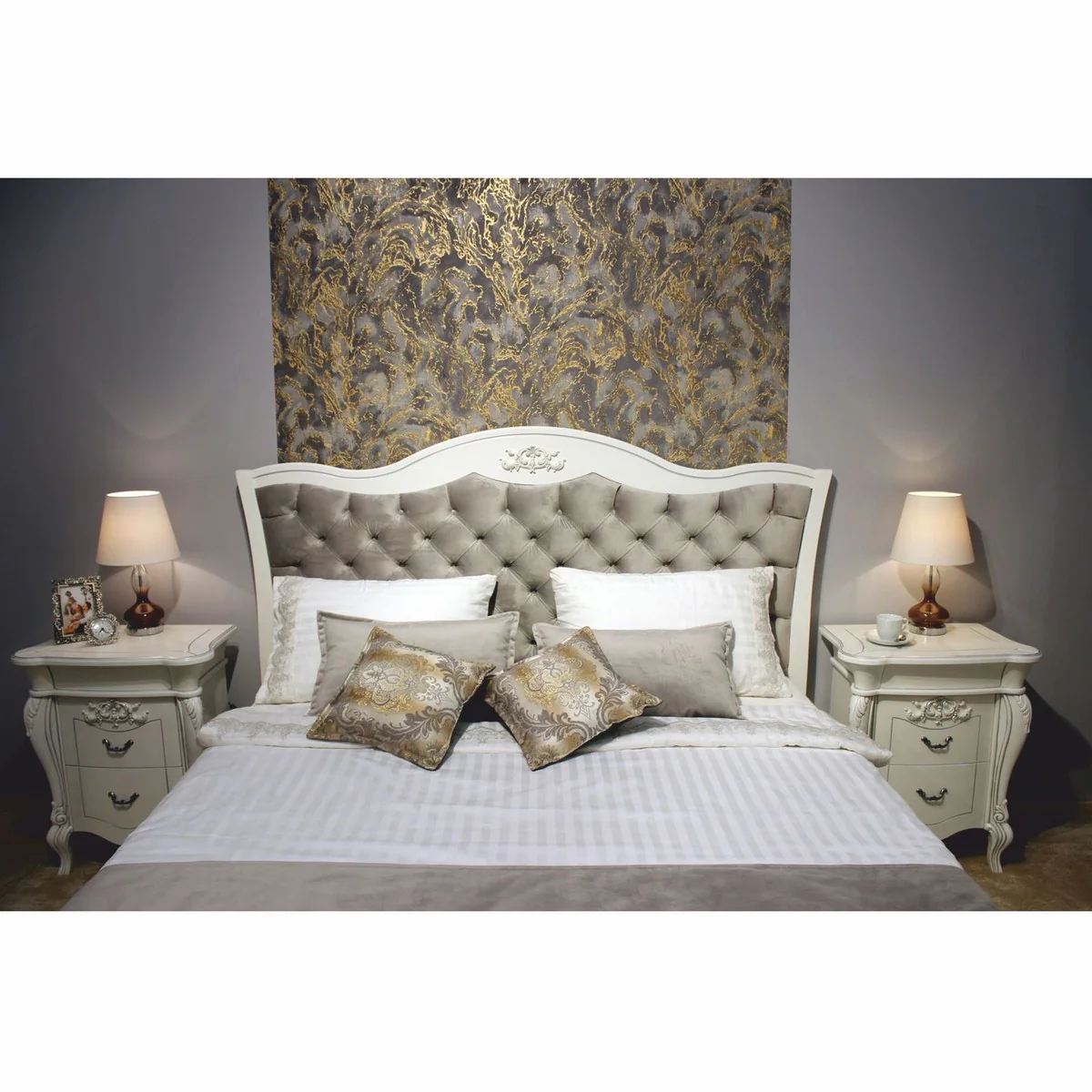 Luxus Barock Massivholz Doppelbett Weiß / Grau - Barock Schlafzimmer Möbel