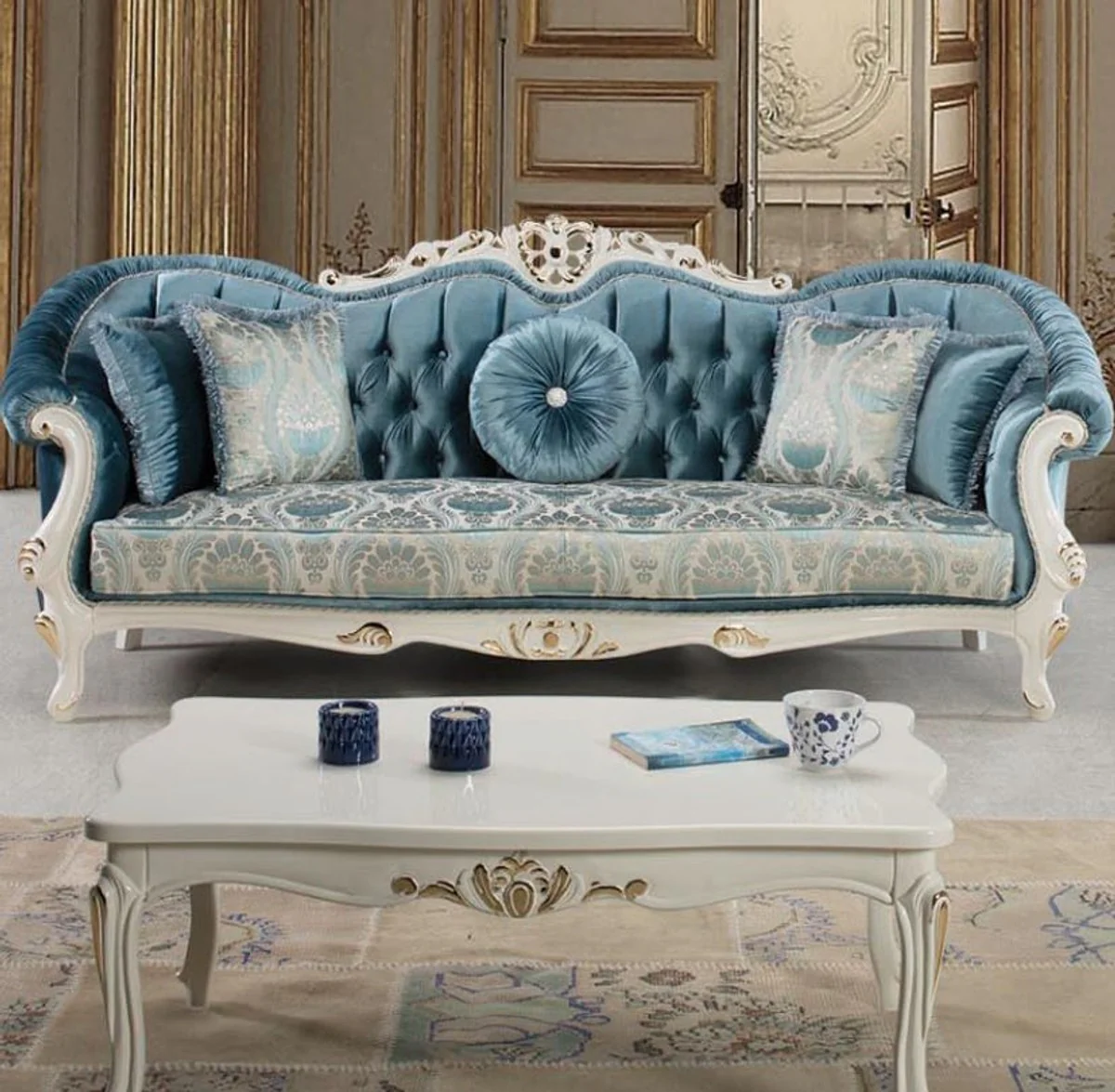 Luxus Barock Massivholz Couchtisch Weiß / Gold 108 x 78 x H. 46 cm - Wohnzimmertisch im Barockstil