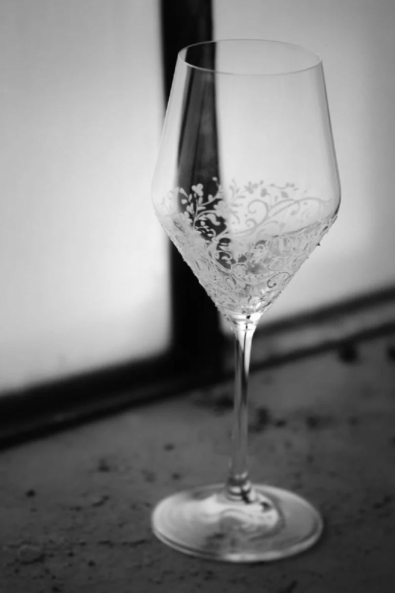 Luxus Weißweinglas 6er Set Weiß Ø 8,6 x H. 22,4 cm - Handgefertigte & handbemalte Weingläser - Hotel & Restaurant Accessoires - Luxus Qualität