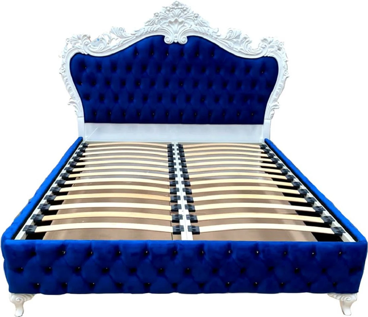 Luxus Barock Doppelbett Royalblau / Weiß - Prunkvolles Massivholz Bett mit Glitzersteinen - Barock Schlafzimmer Möbel