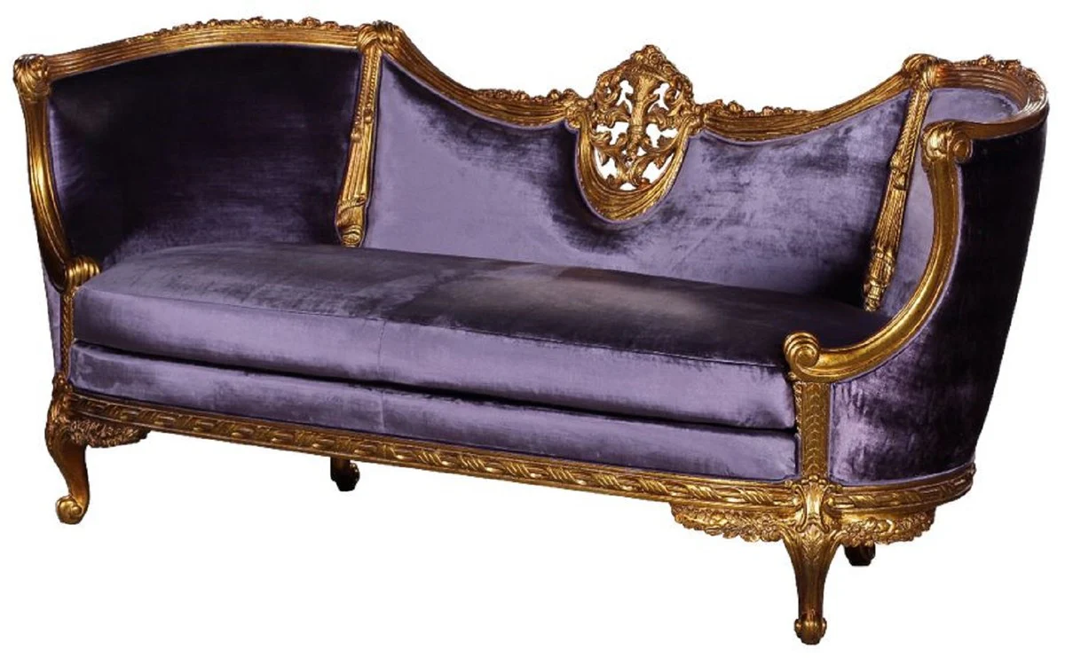 Luxus Barock Samt Sofa Lila / Gold - Edles Handgefertigtes Wohnzimmer Sofa im Barockstil - Prunkvolle Barock Wohnzimmer Möbel