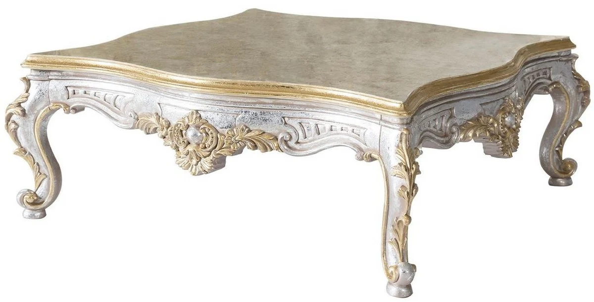 Luxus Barock Couchtisch Gold / Silber 125 x 125 x H. 50 cm - Massivholz Wohnzimmertisch im Barockstil - Edel & Prunkvoll
