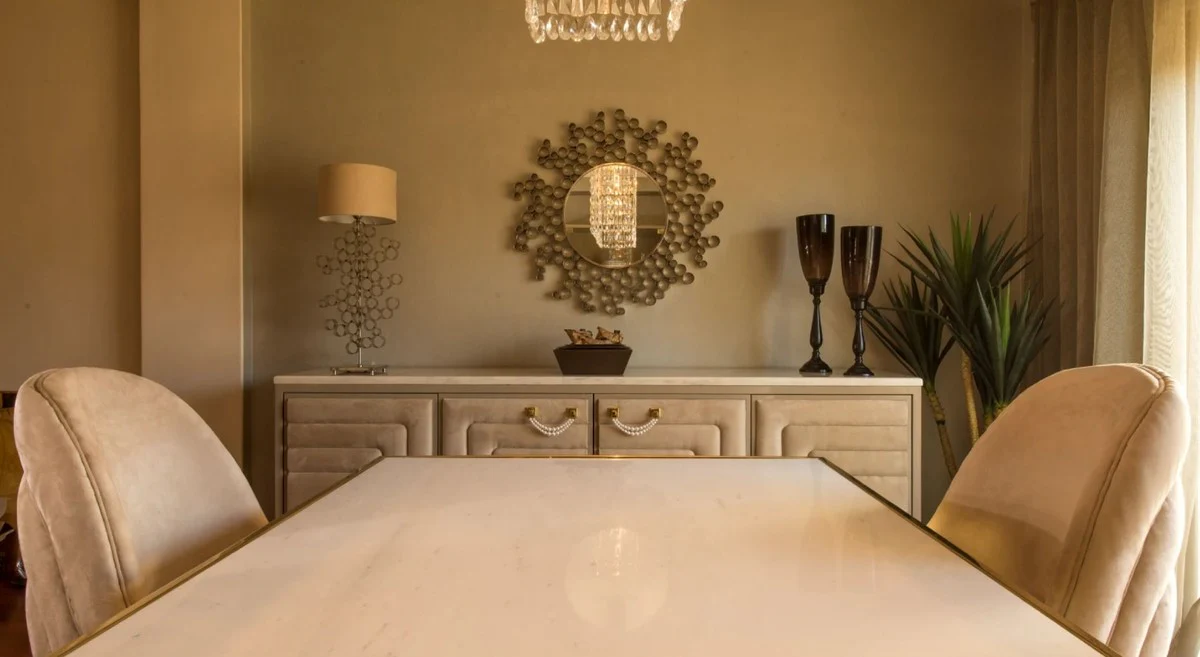 Luxus Esstisch Gold / Taupe / Weiß 200 x 110 x H. 78 cm - Moderner Esszimmertisch mit Estremoz Marmorplatte - Hotel Möbel - Luxus Qualität - Made in Italy