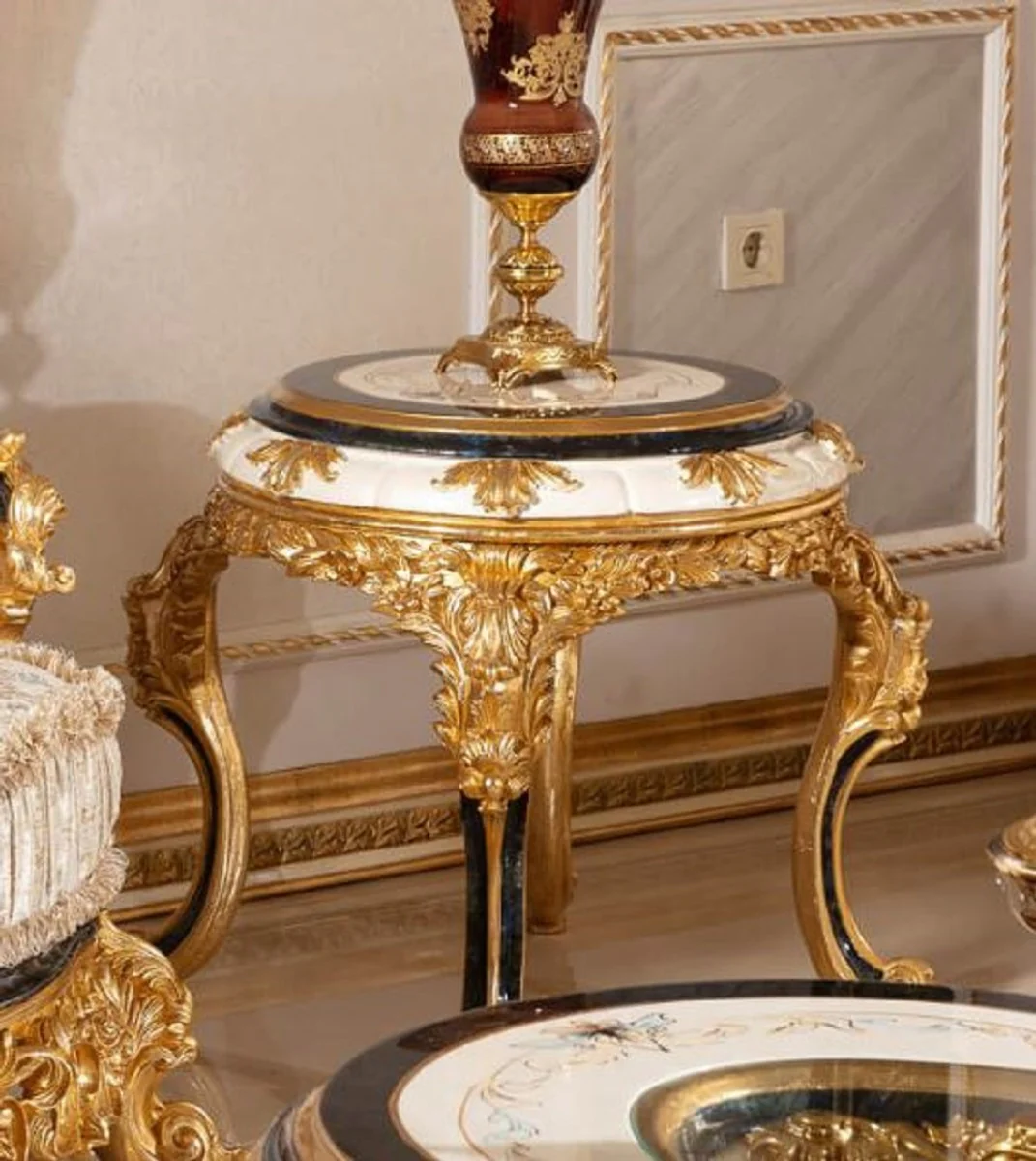 Luxus Barock Beistelltisch Weiß / Blau / Gold - Prunkvoller Massivholz Tisch im Barockstil - Barock Wohnzimmer Möbel - Edel & Prunkvoll