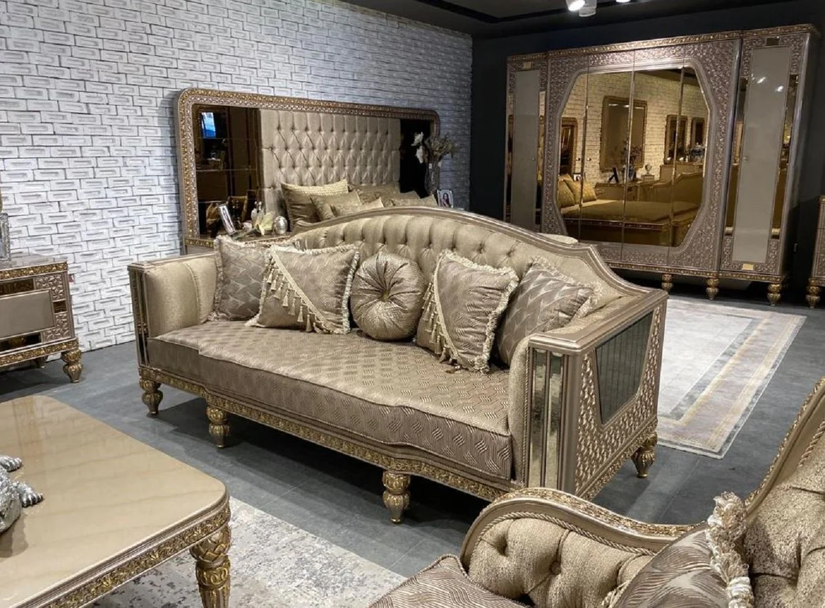 Luxus Barock Sofa Gold / Grau / Gold - Prunkvolles Wohnzimmer Sofa - Barockstil Wohnzimmer Möbel - Barock Einrichtung - Luxus Möbel im Barockstil - Edel & Prunkvoll
