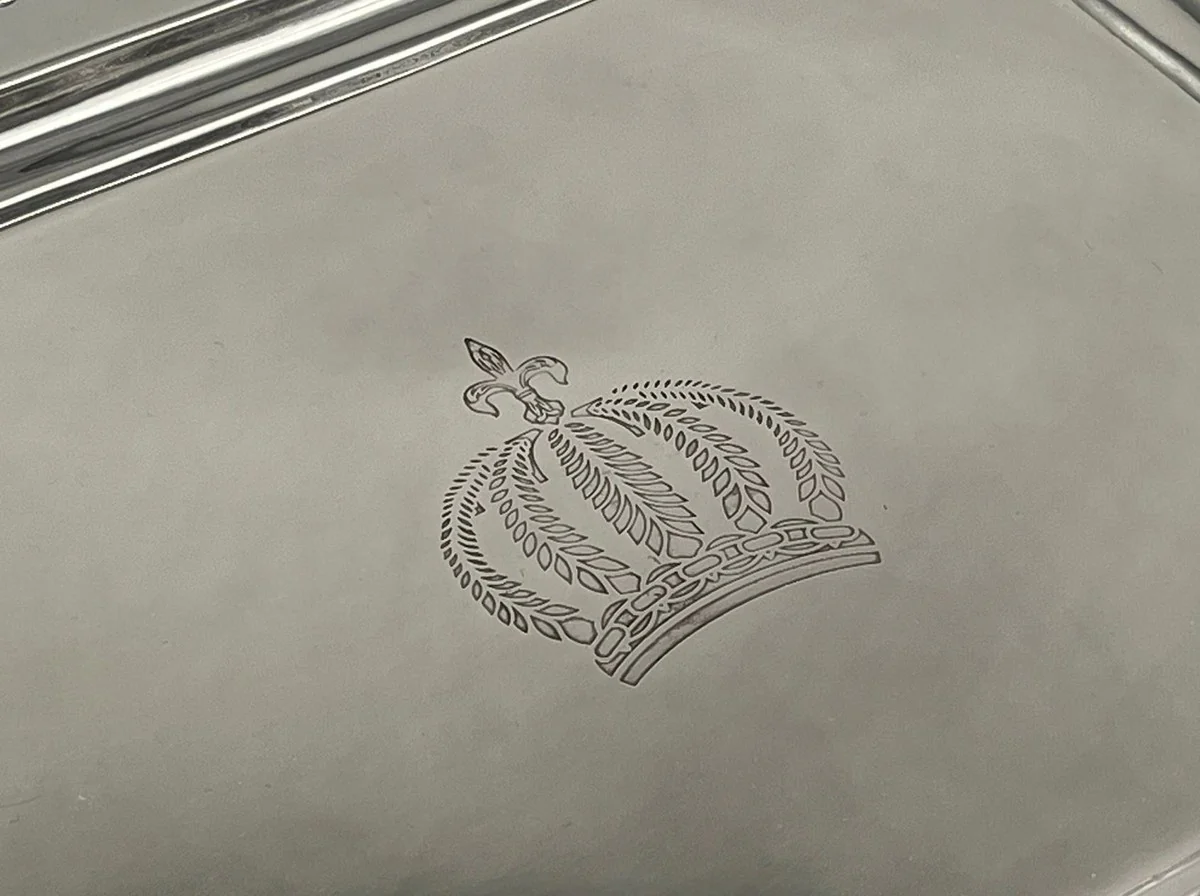 Pompöös by Luxus Barock Serviertablett Krone Silber 48 cm - designed by Harald Glööckler