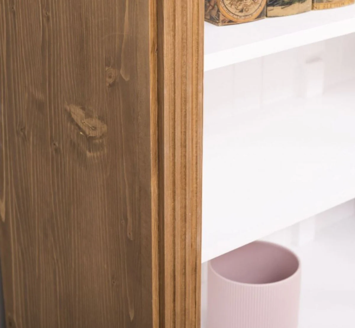 Landhausstil Regalschrank Hellbraun / Weiß 180 x 39 x H. 197 cm - Massivholz Schrank - Bücherschrank - Wohnzimmerschrank - Büroschrank - Landhausstil Möbel