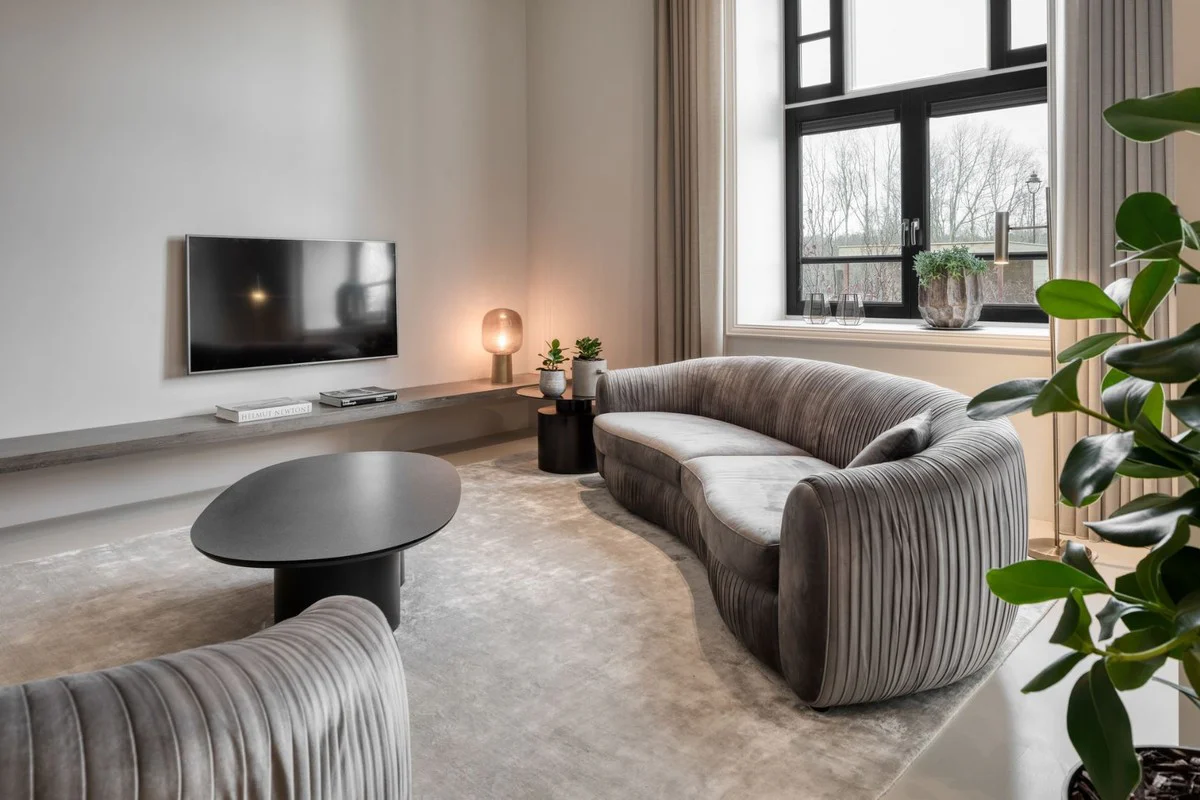 Luxus Samt Couch Grau 250 x 101 x H. 74 cm - Elegantes Wohnzimmer Sofa - Luxus Möbel