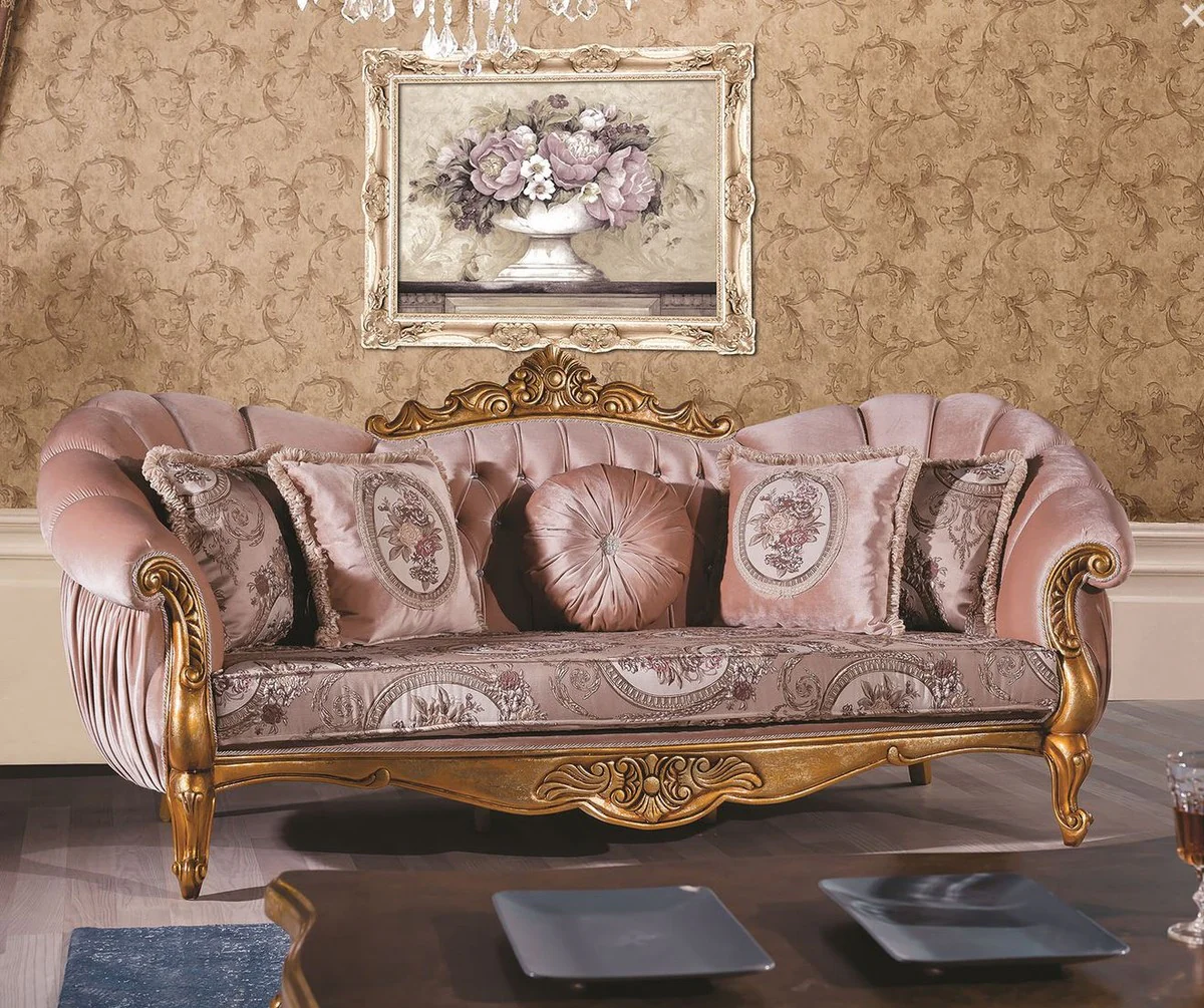 Luxus Barock Sofa Rosa / Gold 220 x 90 x H. 110 cm - Prunkvolles Wohnzimmer Sofa mit Glitzersteinen und dekorativen Kissen