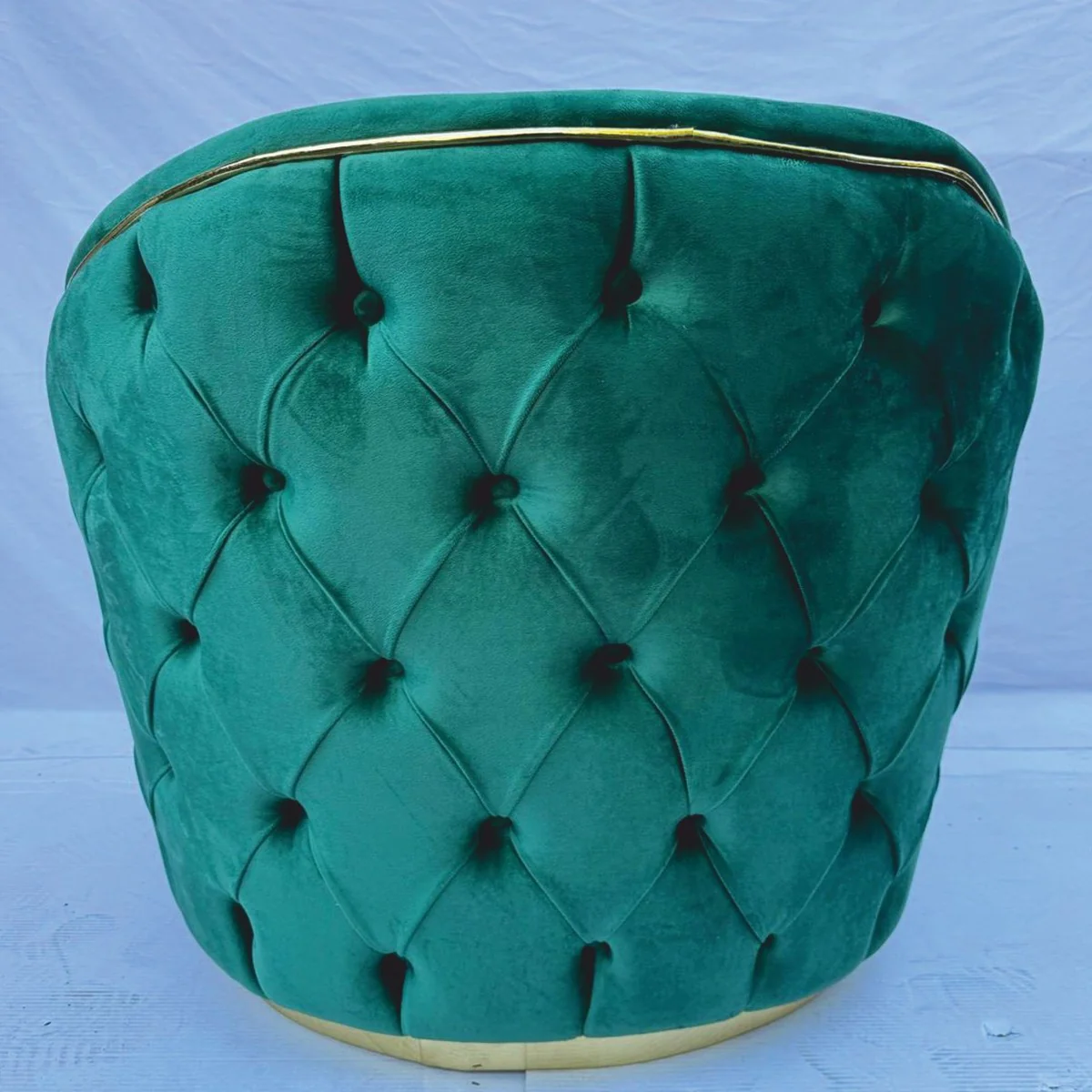 Luxus Chesterfield Sessel Grün / Gold - Wohnzimmer Möbel