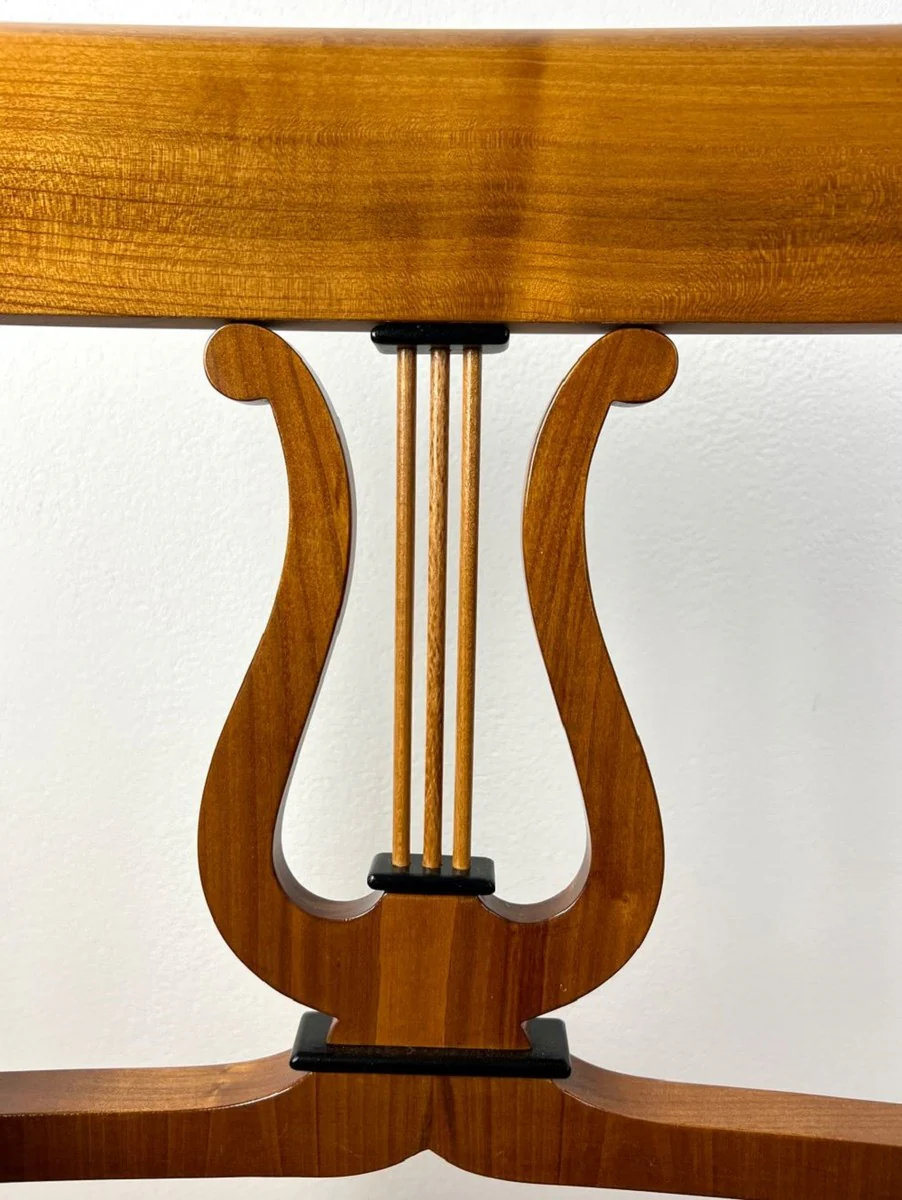 Luxus Biedermeier Esszimmer Stuhl mit Armlehnen und Streifen Braun / Schwarz 58 x H. 90 cm - Massivholz Küchen Stuhl - Massivholz Esszimmer Möbel - Biedermeier Esszimmer Möbel