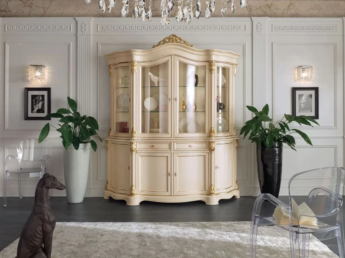 Luxus Barock Vitrinenschrank Cremefarben / Gold - Handgefertigter Massivholz Vitrine mit 8 Türen und 2 Schhubladen - Prunkvolle Barock Möbel - Luxus Qualität - Made in Italy