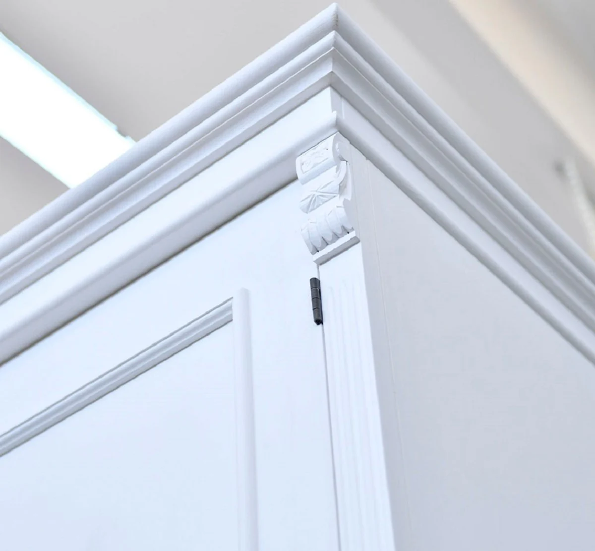 Landhausstil Schlafzimmerschrank Weiß 200 x 70 x H. 270 cm - Massivholz Kleiderschrank mit 2 Türen - Massivholz Schlafzimmer Möbel - Landhausstil Möbel