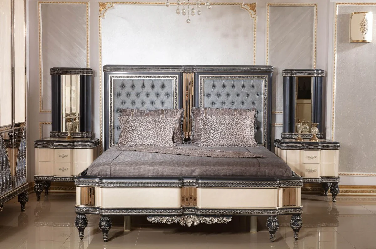 Luxus Barock Doppelbett Hellblau / Beige / Schwarz / Gold - Prunkvolles Massivholz Bett - Luxus Schlafzimmer Möbel im Barockstil - Barock Schlafzimmer Möbel