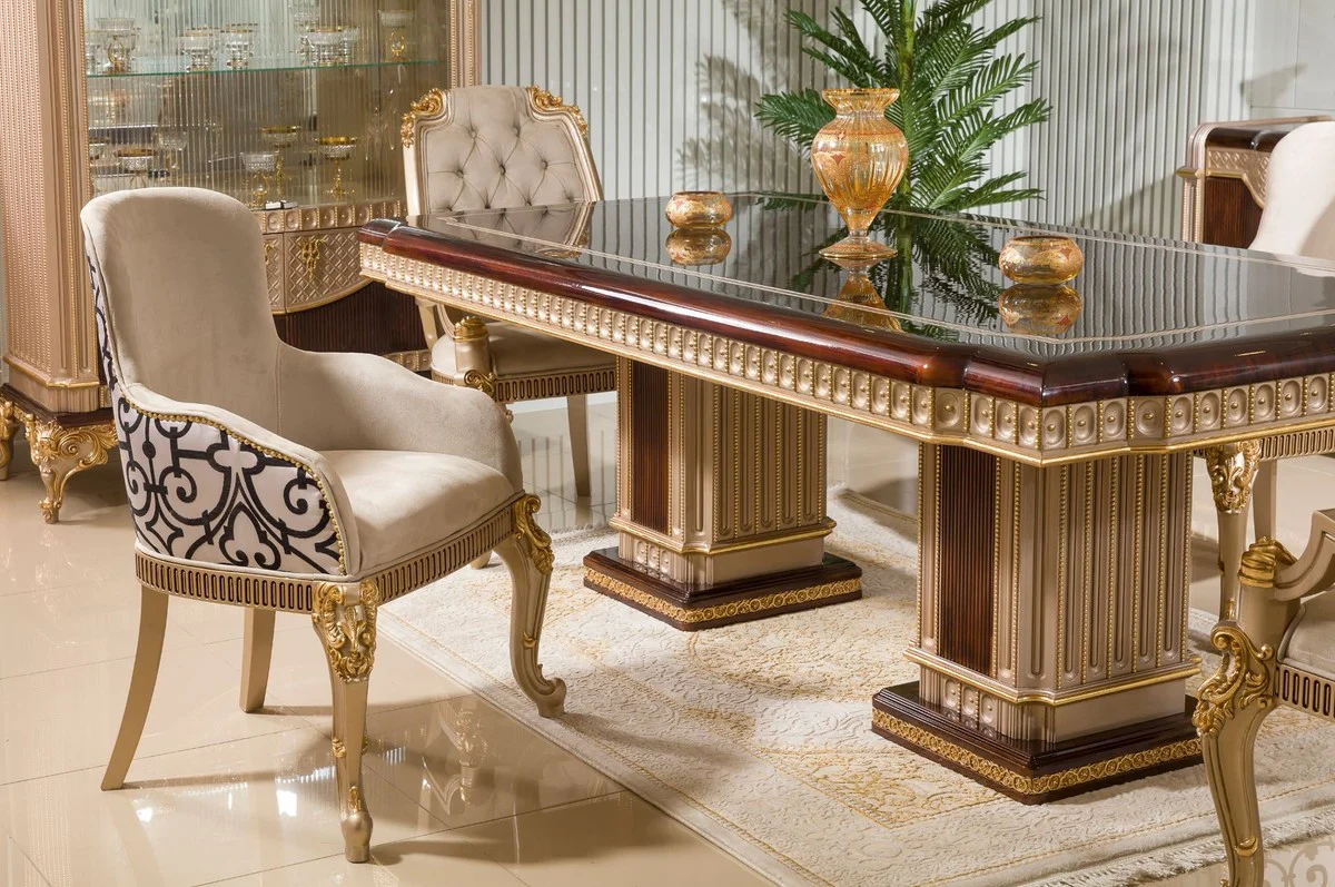 Luxus Barock Esszimmer Stuhl mit Armlehnen Grau / Weiß / Schwarz / Gold H. 94 cm