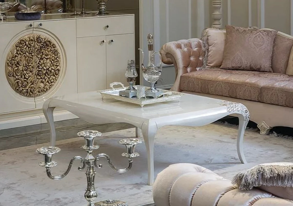 Luxus Barock Couchtisch Weiß / Beige 128 x 94 x H. 45 cm - Eleganter Massivholz Wohnzimmertisch im Barockstil - Barock Möbel