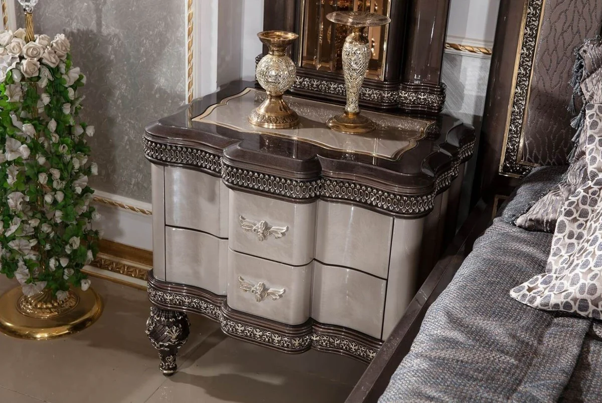 Luxus Barock Schlafzimmer Set Grau / Dunkelbraun / Gold - 1 Barock Doppelbett mit Kopfteil & 2 Barock Nachtkommoden - Luxus Schlafzimmer Möbel im Barockstil - Barock Interior