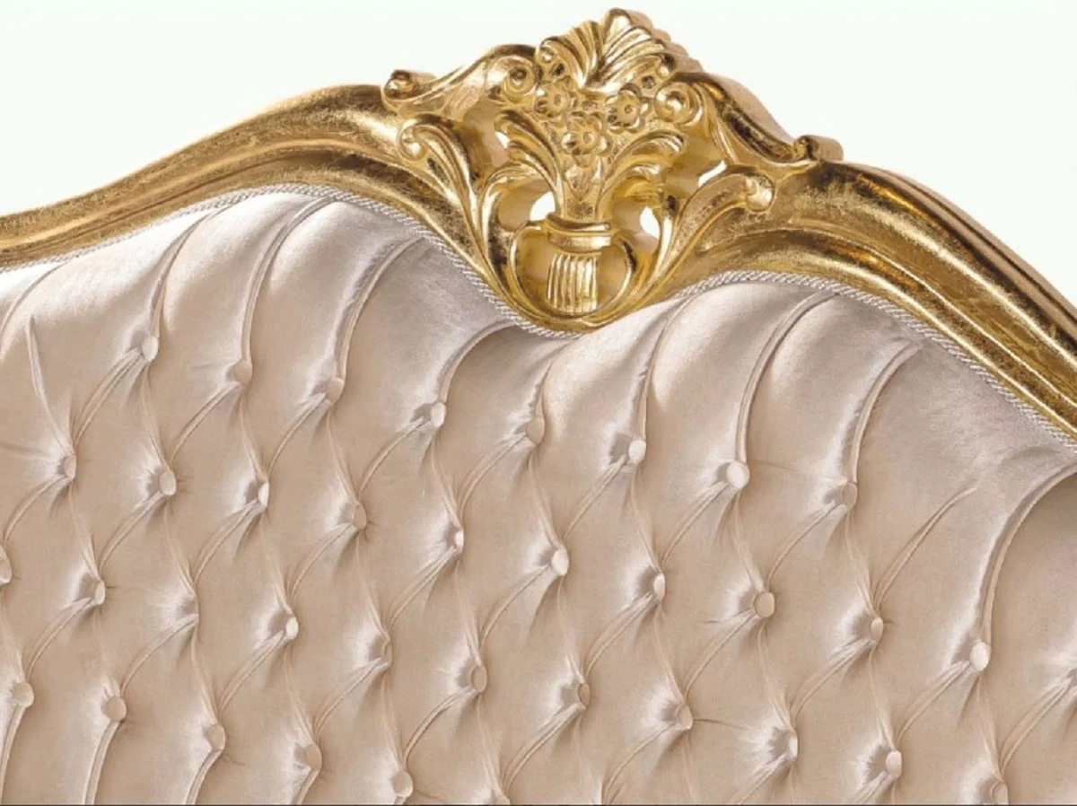 Luxus Barock Sofa Beige / Gold - Prunkvolles Wohnzimmer Sofa mit Muster - Barock Wohnzimmer Möbel - Edel & Prunkvoll