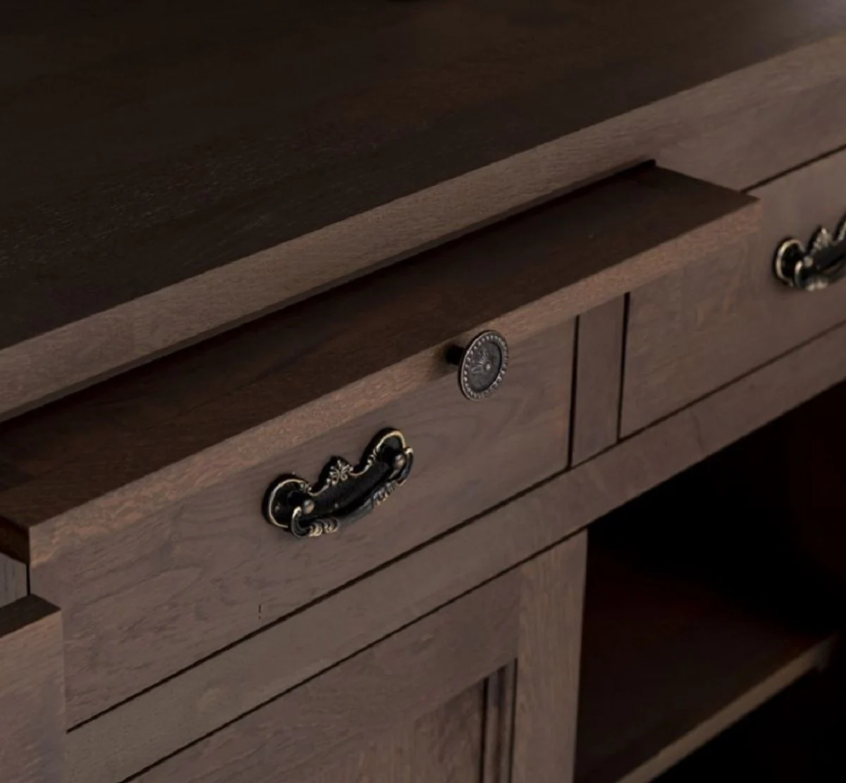 Landhausstil Esszimmerschrank Dunkelbraun 138 x 50 x H. 197 cm - Massivholz Küchenschrank - Esszimmer Möbel im Landhausstil - Landhausstil Esszimmer Einrichtung