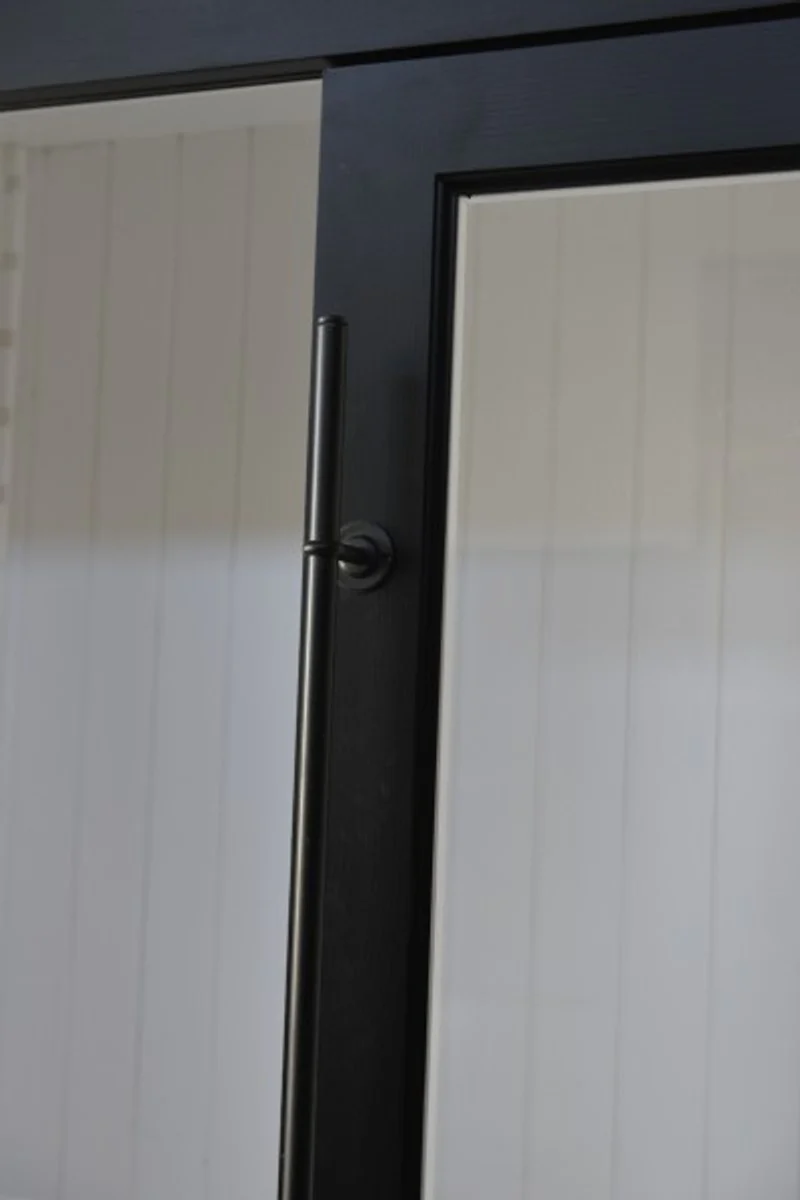 Luxus Kleiderschrank B 226 x H 220 cm Haute Couture Schlafzimmer Schrank mit Glas Schiebetür Schwarz / Weiß - Art Deco Jugendstil Hotel Möbel