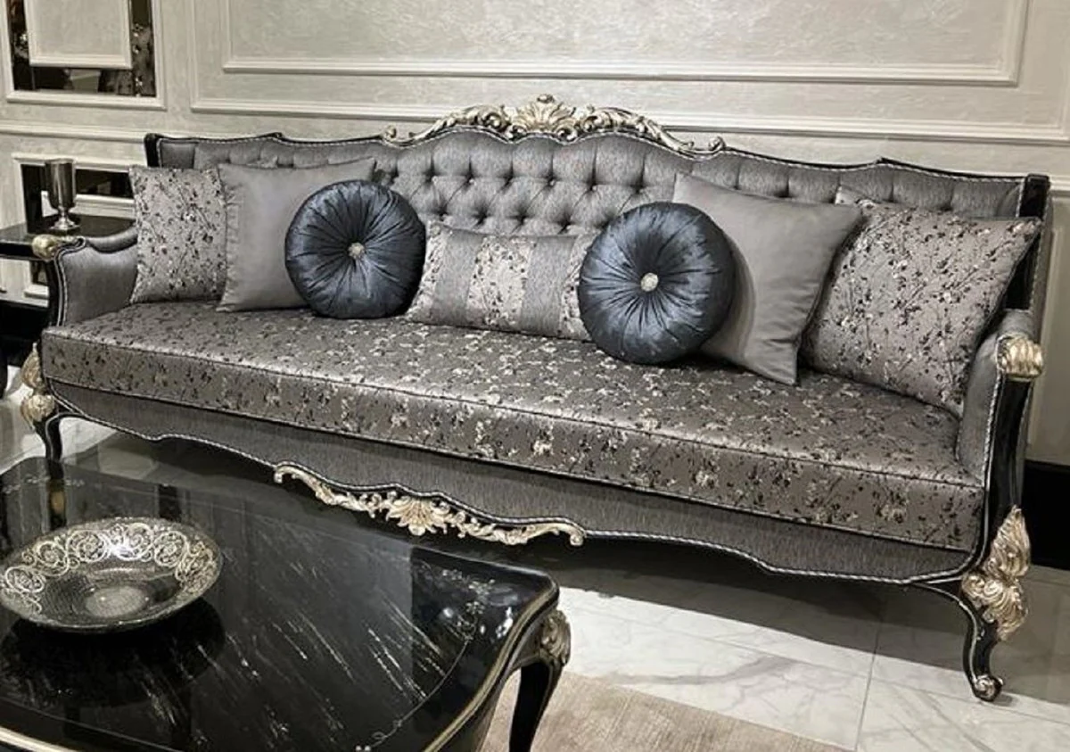 Luxus Barock Sofa Silber / Schwarz / Silber - Handgefertigtes Wohnzimmer Sofa mit elegantem Muster und dekorativen Kissen - Wohnzimmer Möbel im Barockstil