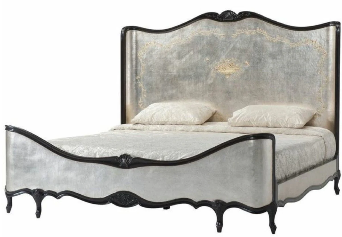 Luxus Barock Doppelbett Antik Silber / Schwarz - Prunkvolles Massivholz Bett mit Kopfteil - Barock Schlafzimmer Möbel