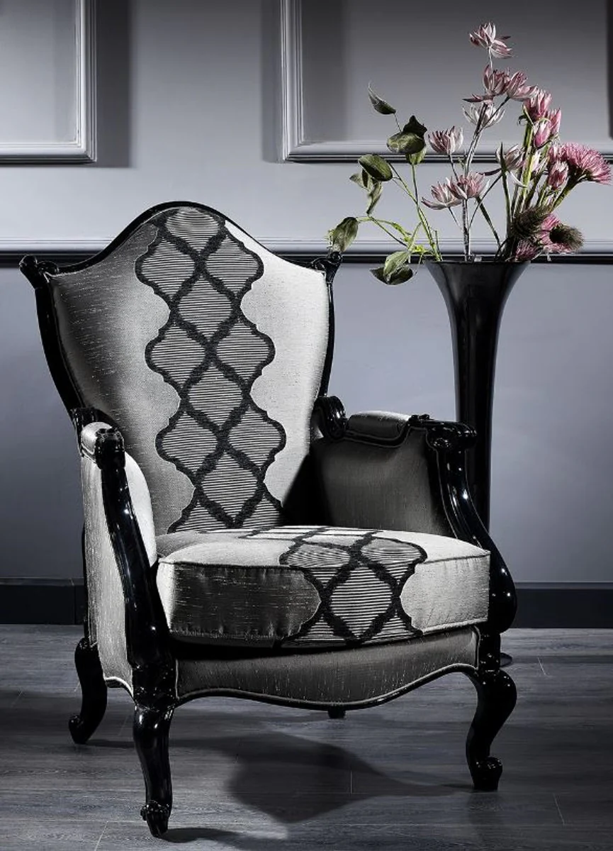 Luxus Barock Wohnzimmer Set Silber / Schwarz - 2 Sofas & 2 Sessel & 1 Couchtisch & 2 Beistelltische - Wohnzimmer Möbel im Barockstil - Edel & Prunkvoll