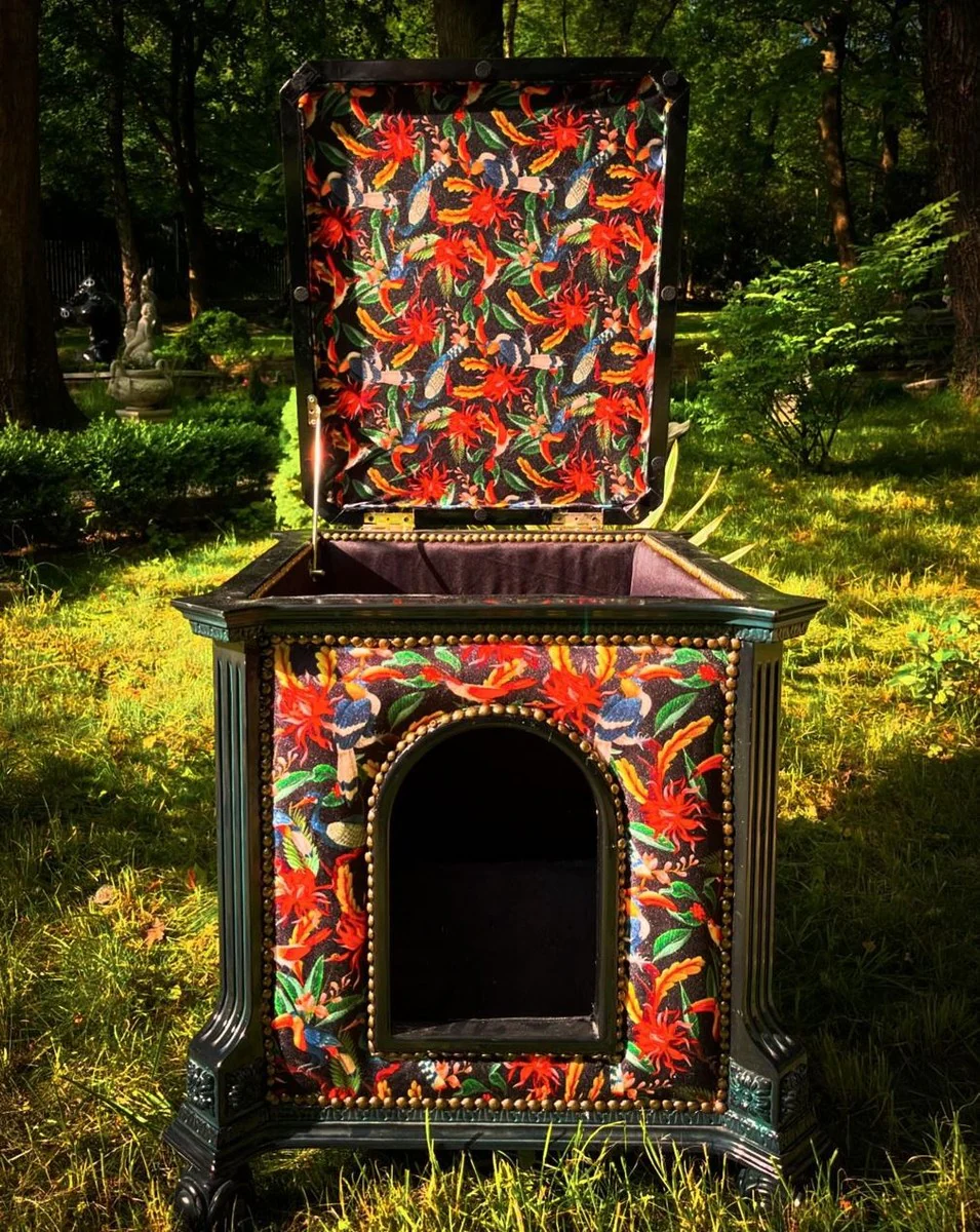 Pompöös by Barock Katzenhaus Dschungel - designed by Harald Glööckler