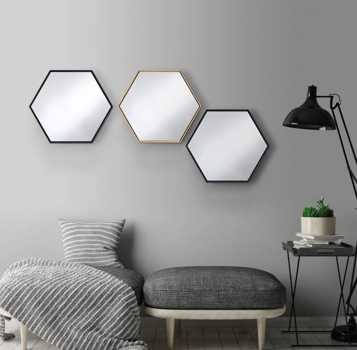 Luxus Spiegel mit schwarzem Holzrahmen 52 x H. 45 cm - Wohnzimmer Wandspiegel