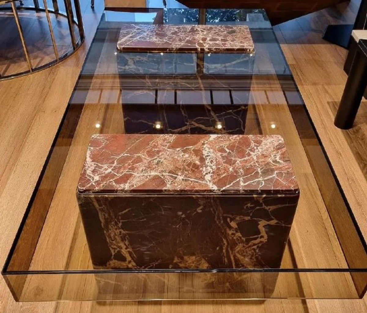 Luxus Couchtisch Rot 130 x 70 x H. 41 cm - Rechteckiger Marmor Wohnzimmertisch mit Glasplatte - Wohnzimmer Möbel - Luxus Möbel - Marmor Möbel - Luxus Einrichtung