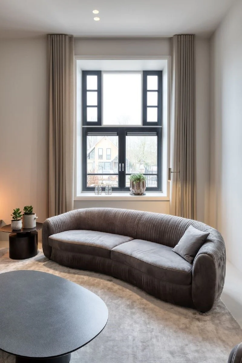 Luxus Samt Couch Grau 250 x 101 x H. 74 cm - Elegantes Wohnzimmer Sofa - Luxus Möbel