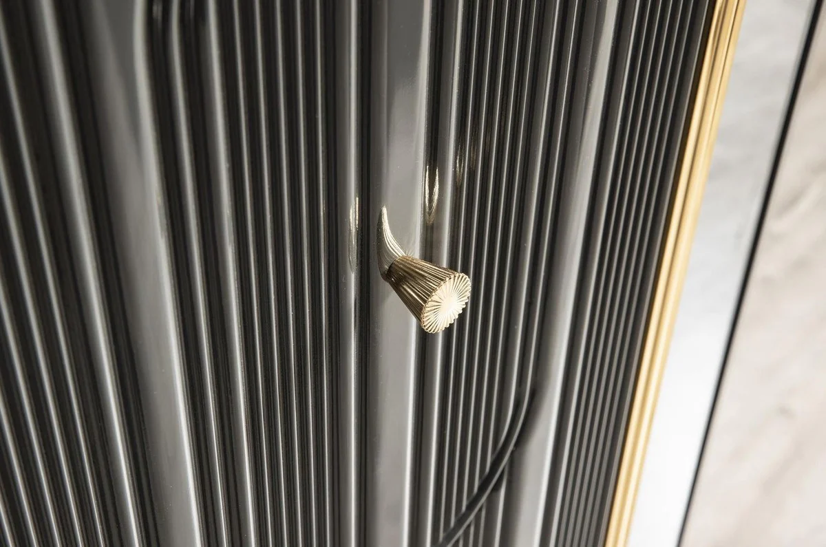 Luxus Art Deco Schlafzimmerschrank Grau / Gold 265 x 67 x H. 220 cm - Edler Massivholz Kleiderschrank mit 6 verspiegelten Türen - Schlafzimmer Möbel - Luxus Qualität