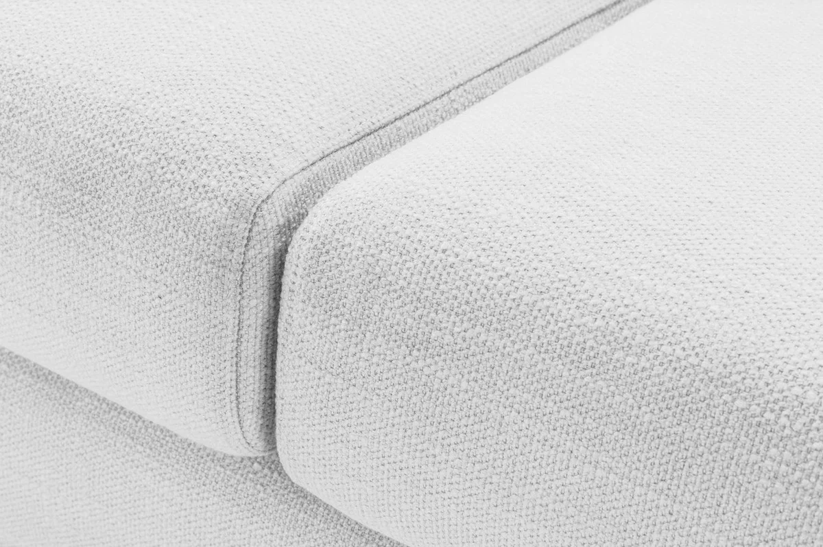 Luxus Sofa Weiß / Messingfarben 223 x 94 x H. 73 cm - Wohnzimmer Sofa mit 4 Kissen - Luxus Möbel