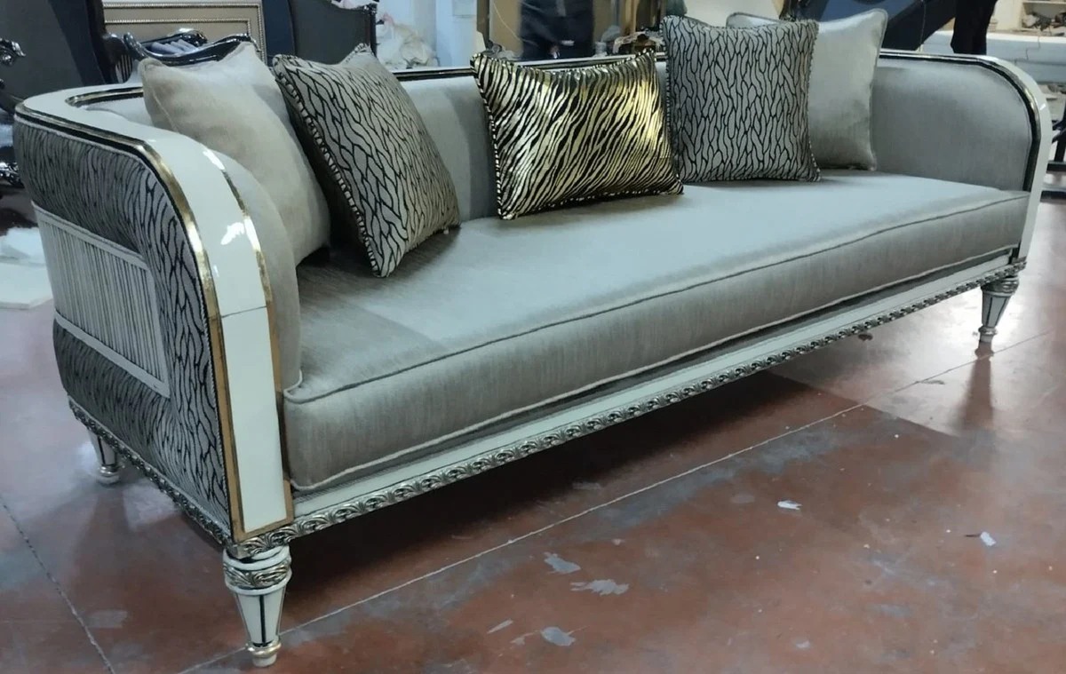 Luxus Barock Sofa Silber / Weiß / Gold - Prunkvolles Wohnzimmer Sofa - Barockstil Wohnzimmer Möbel - Luxus Möbel im Barockstil - Barock Einrichtung - Edel & Prunkvoll