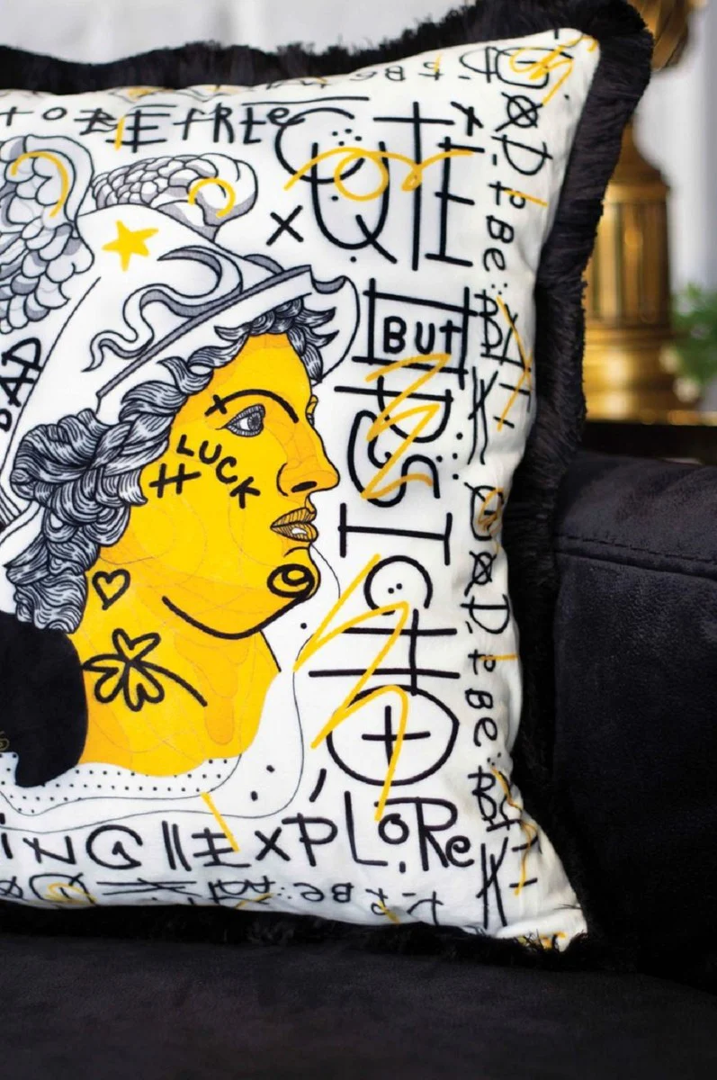 Luxus Deko Kissen Weiß / Gelb / Schwarz 45 x 45 cm - Bedrucktes Samt Kissen mit Fransen - Luxus Deko Accessoires