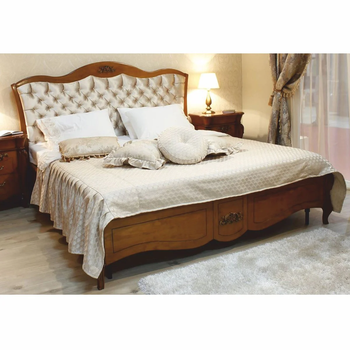 Luxus Barock Massivholz Doppelbett Braun / Gold - Barock Schlafzimmer Möbel