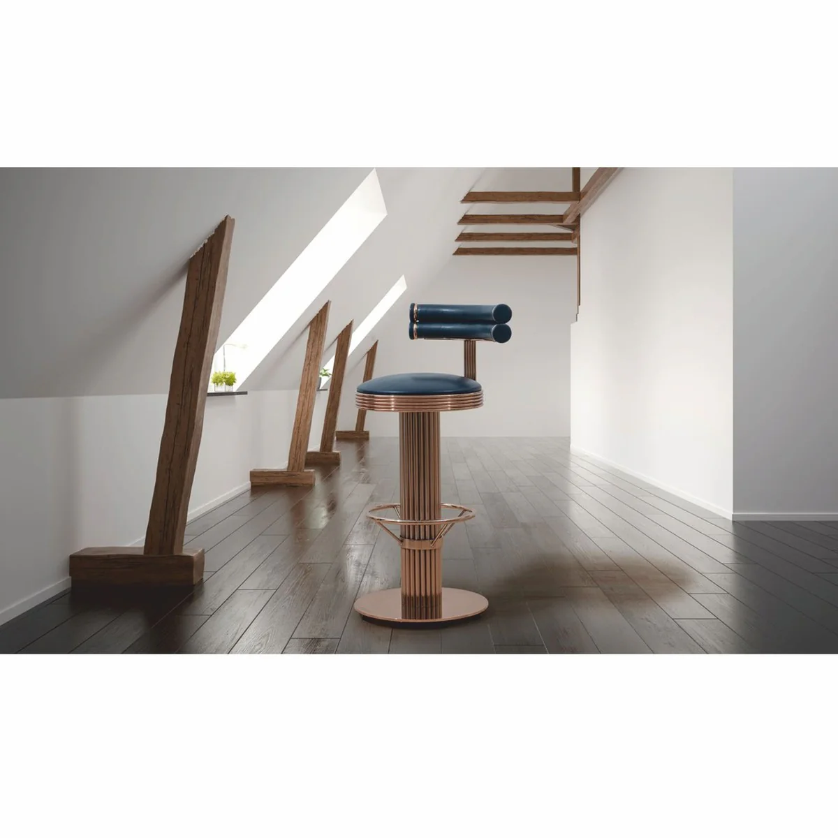 Luxus Barstuhl Kupfer / Schwarz H. 96 cm