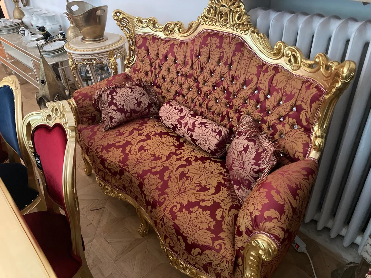 Barock 2er Sofa Bordeaux Muster / Gold mit Bling Bling Glitzersteinen und Kissen - Antik Stil Wohnzimmer Möbel