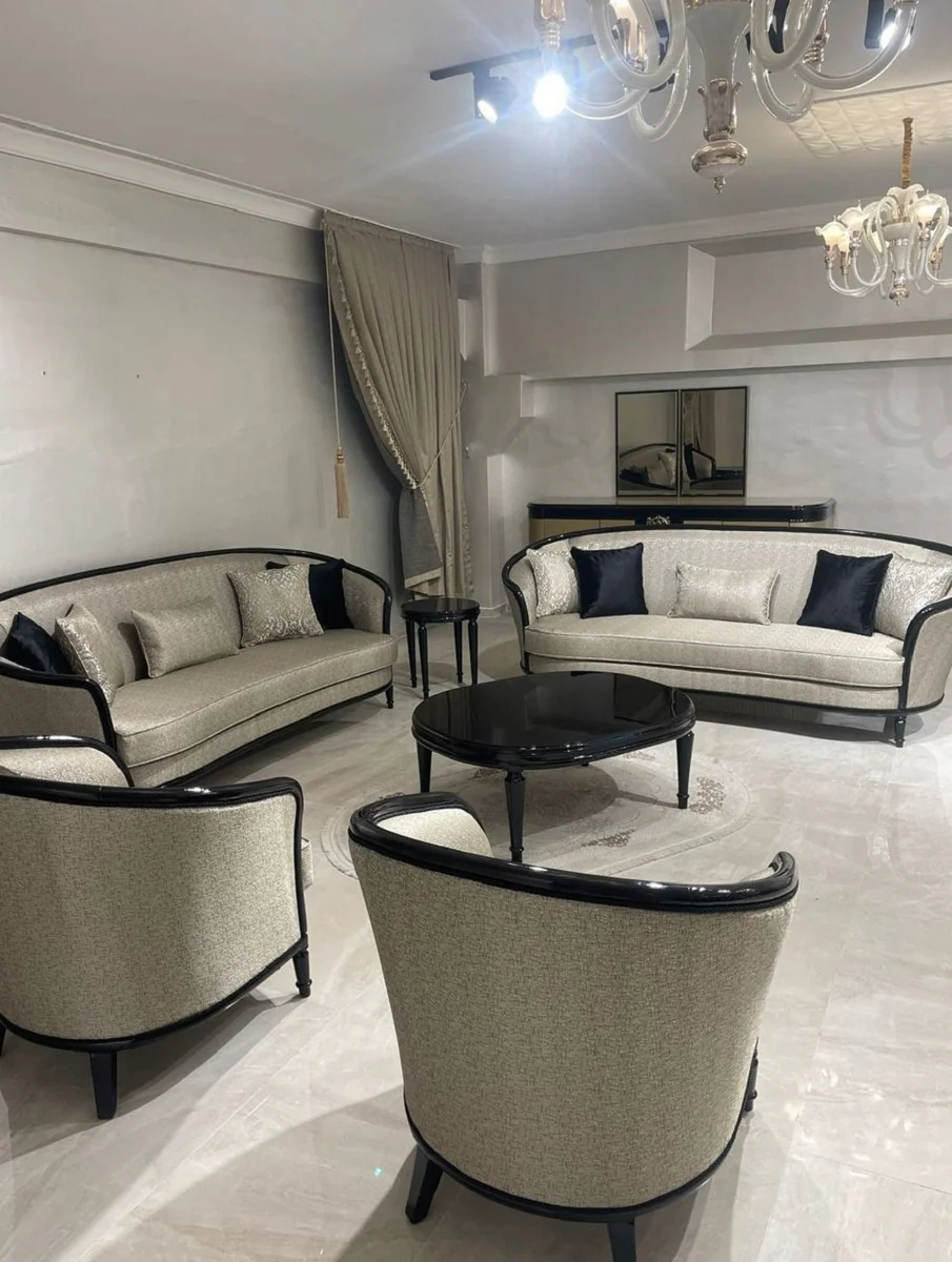 Luxus Barock Sofa Gold / Schwarz - Barockstil Wohnzimmer Sofa - Barockstil Wohnzimmer Möbel - Luxus Möbel im Barockstil - Barock Einrichtung - Edel & Prunkvoll