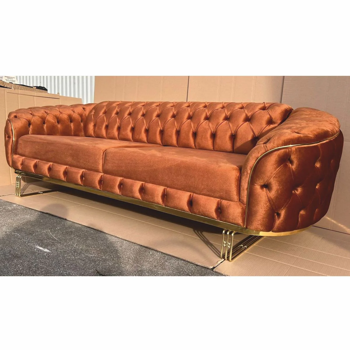 Luxus Chesterfield Samt Sofa Braun / Gold 240 cm - Luxus Möbel