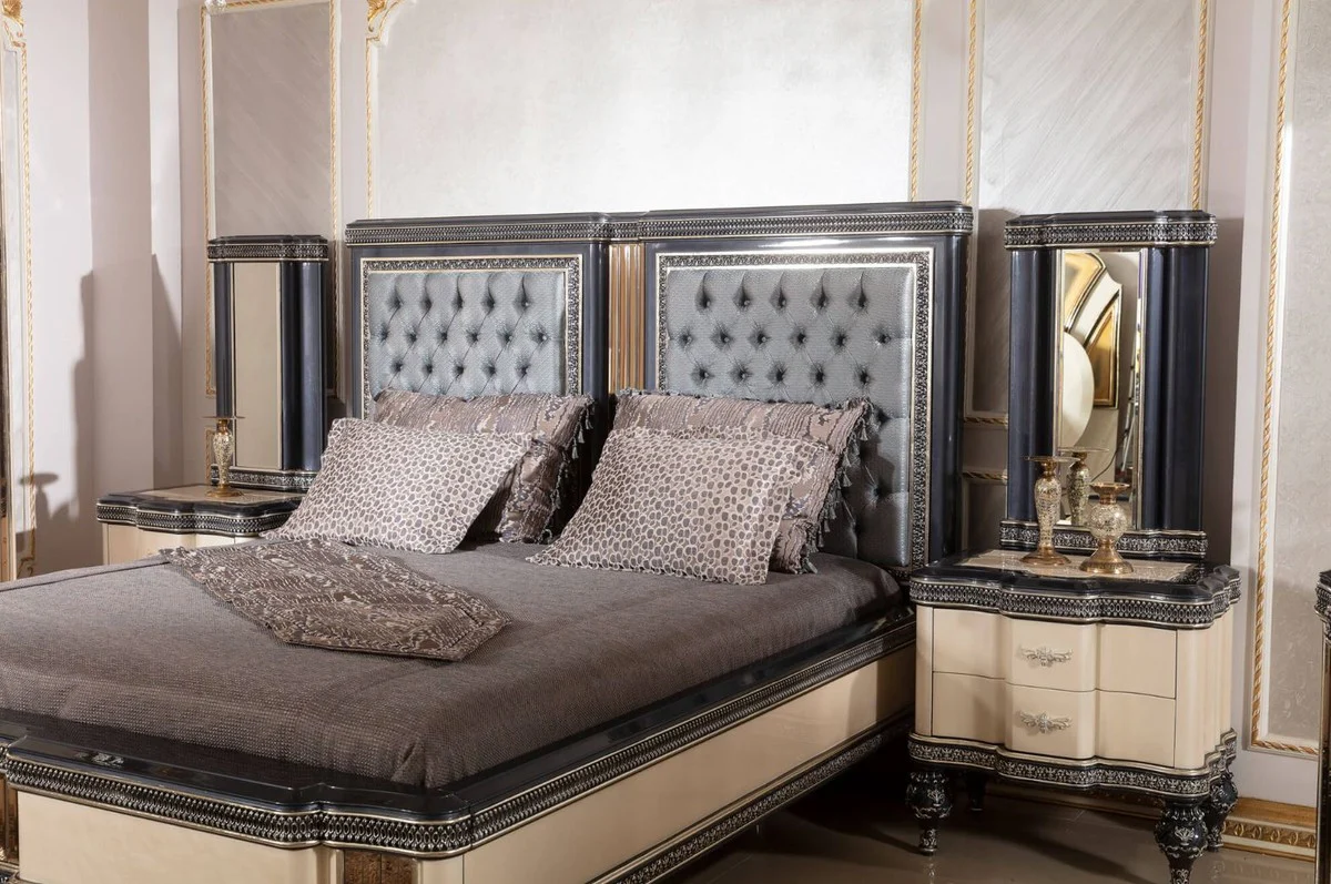 Luxus Barock Doppelbett Hellblau / Beige / Schwarz / Gold - Prunkvolles Massivholz Bett - Luxus Schlafzimmer Möbel im Barockstil - Barock Schlafzimmer Möbel