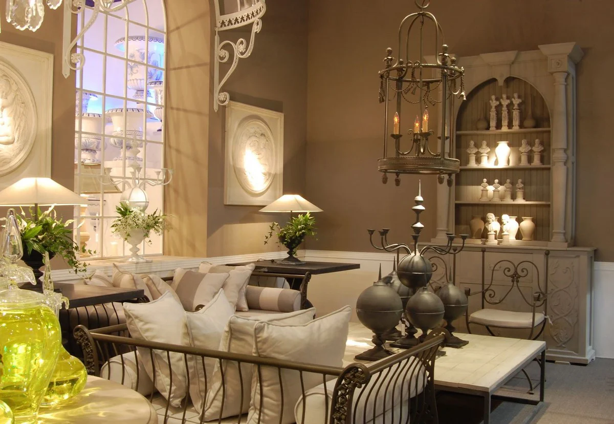 Luxus Jugendstil Gartenstuhl mit Armlehnen und Sitzkissen Braun / Weiß 60 x 44 x H. 97 cm - Handgeschmiedeter Esszimmer Stuhl - Esszimmer Garten Terrassen Möbel