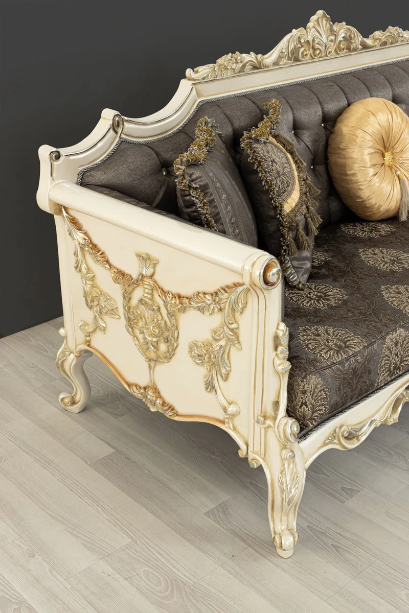 Luxus Barock Wohnzimmer Set Grau / Braun / Weiß / Gold / Silber - 2 Sofas & 2 Sessel & 1 Couchtisch - Handgefertigte Barock Wohnzimmer Möbel - Edel & Prunkvoll