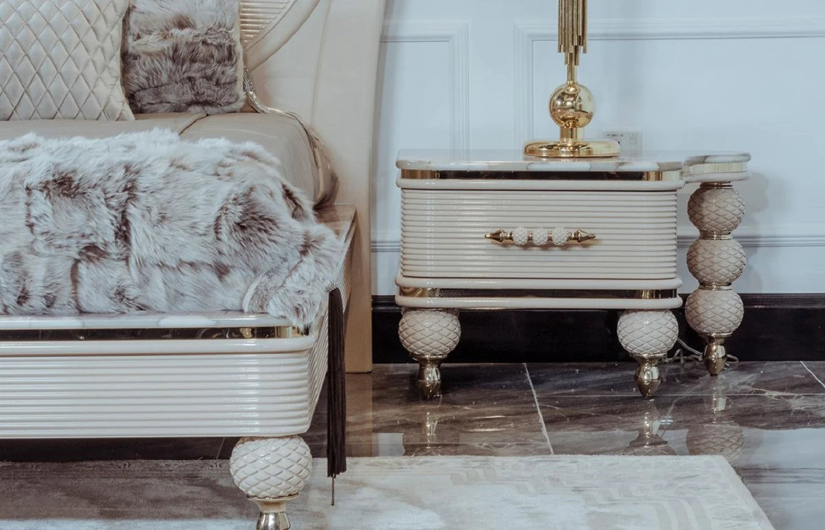 Luxus Art Deco Nachttisch Set Grau / Weiß / Gold 75 x 50 x H. 48 cm - Prunkvolle Massivholz Nachtkommoden - Art Deco Schlafzimmer & Hotel Möbel - Luxus Kollektion