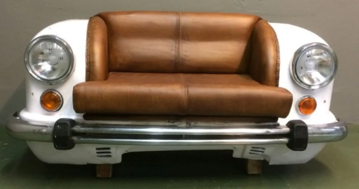 Designer Autosofa Cognacfarben / Weiß / Silber 158 x 70 x H. 83 cm - Wohnzimmer Sofa im Auto Design - Wohnzimmer Auto Möbel