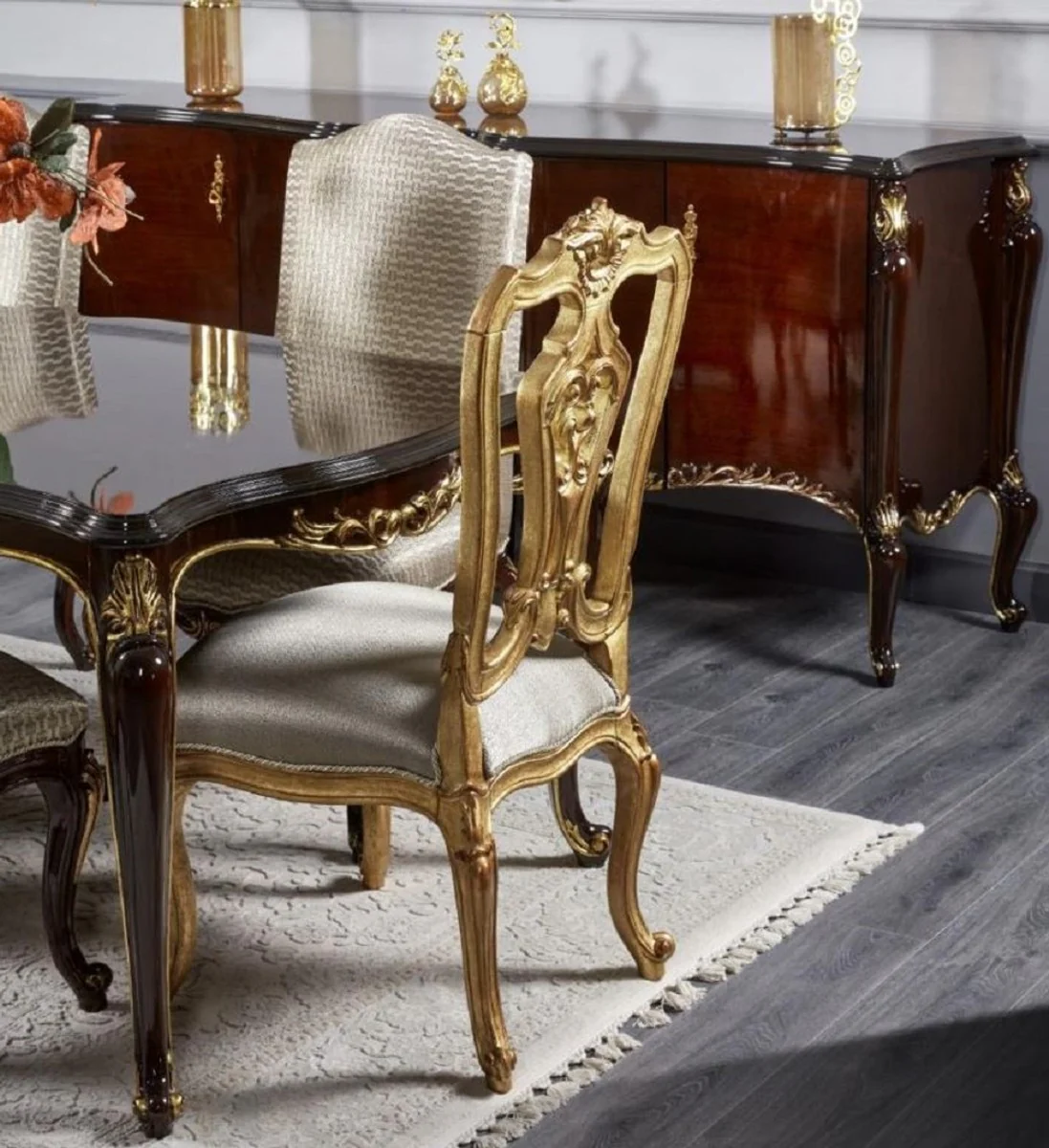 Luxus Barock Esszimmer Set Dunkelbraun / Silber / Gold - Barock Esszimmer Möbel