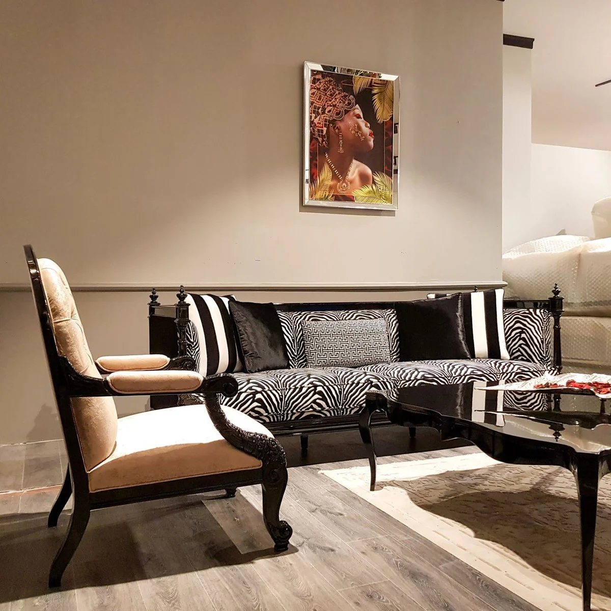 Luxus Barock Sofa Zebra / Schwarz - Handgefertigtes Wohnzimmer Sofa im Barockstil - Edle Barock Wohnzimmer Möbel