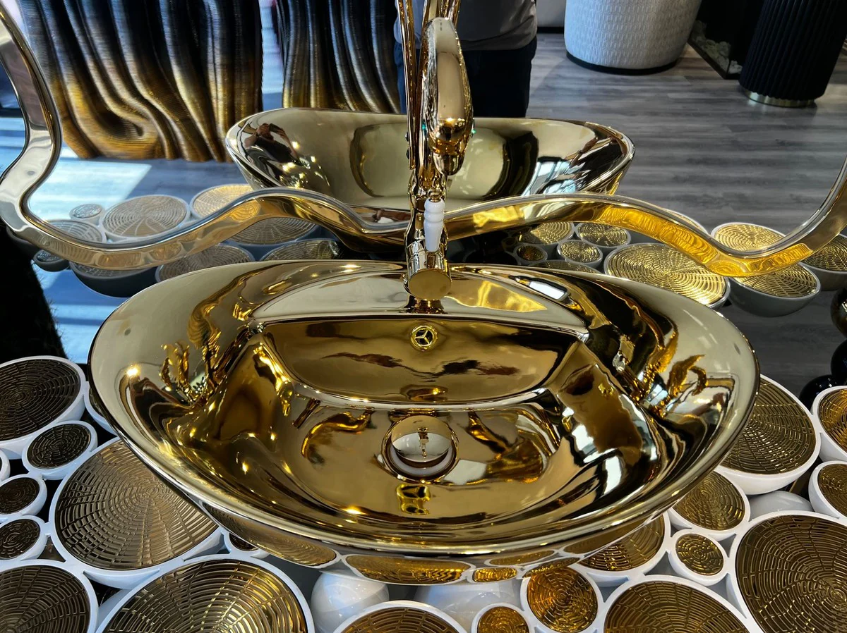 Luxus Designer Badezimmer Set Weiß / Gold 150 x 58 x H. 70 cm - 1 Waschtisch mit Waschbecken und Armatur - Badezimmer Möbel - Luxus Möbel - Designer Möbel