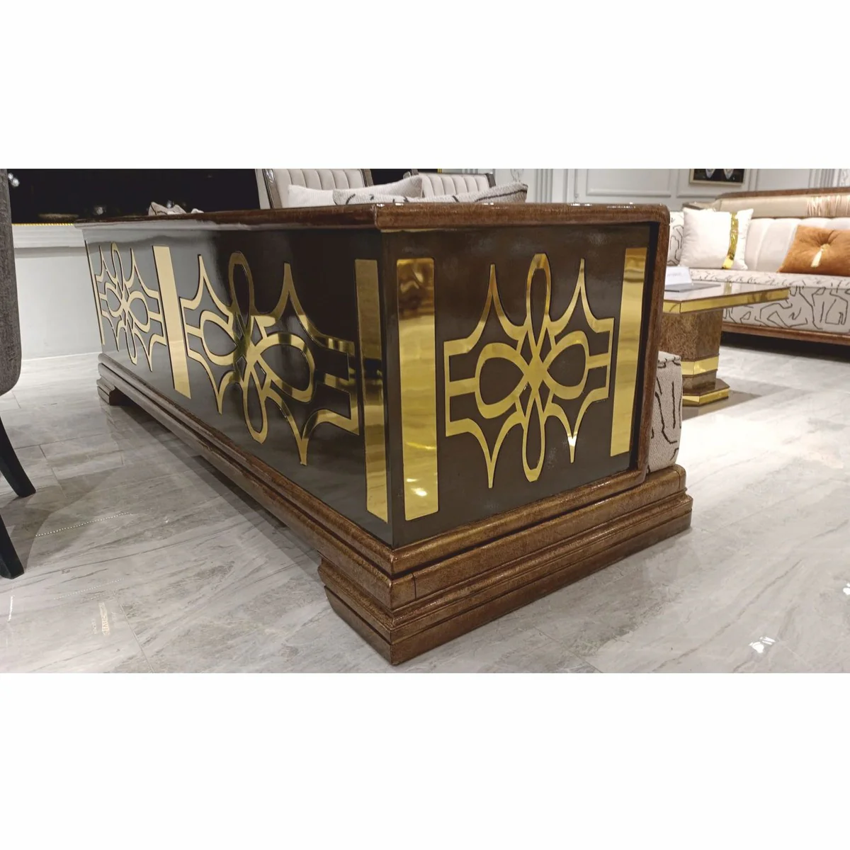 Luxus Art Deco Sofa Grau / Braun / Gold 238 cm - Wohnzimmer Möbel